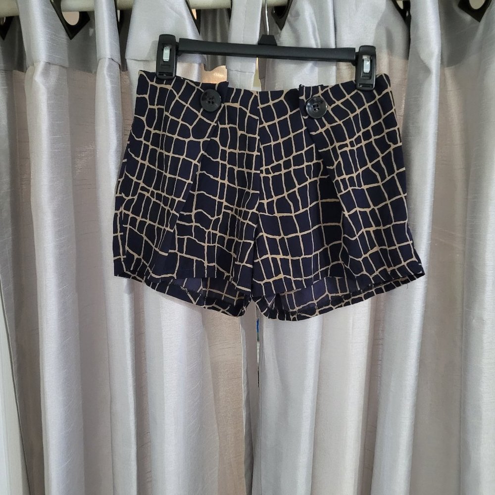 Audrey 3+1 - Blue Fractal Print Sailor Shorts - Size S